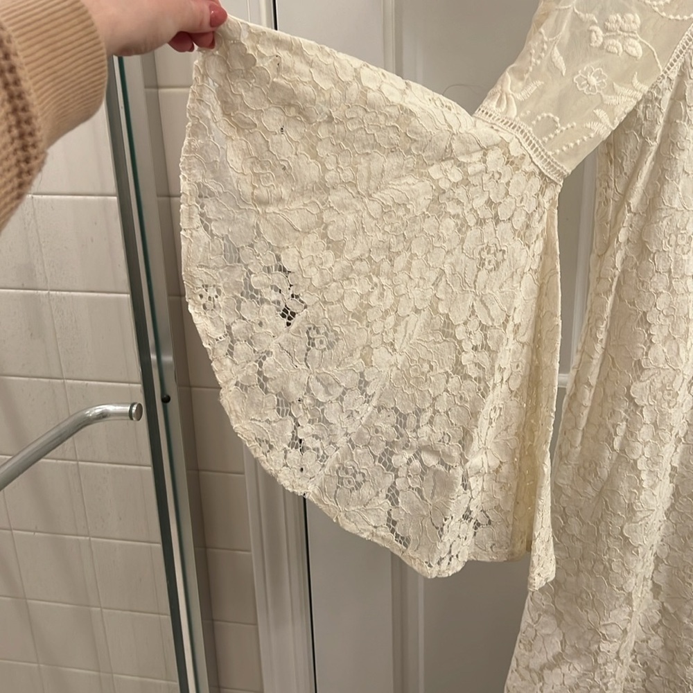 Cynthia Steffe Lace Bell Sleeve Sheath Above the Knee Mini Dress - Picture 5 of 7